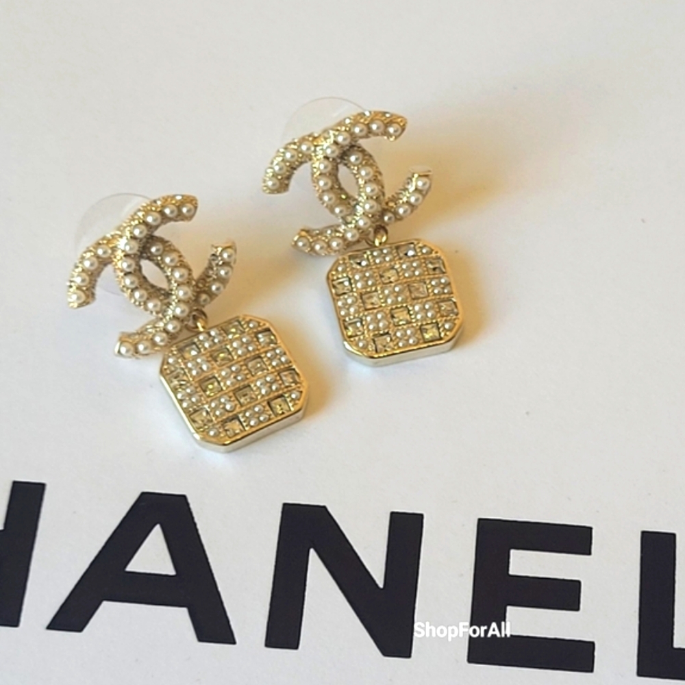 Chanel Gold and Cream Earrings - Picture 1 of 14
